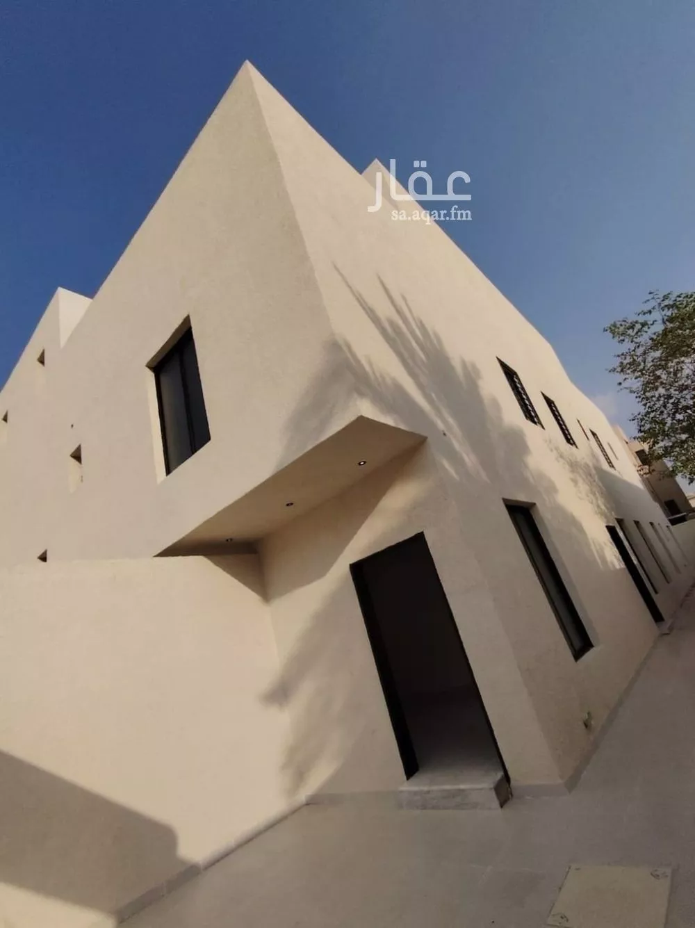 5 bedroom apartment in As Suwaidi Al Gharabi 2
