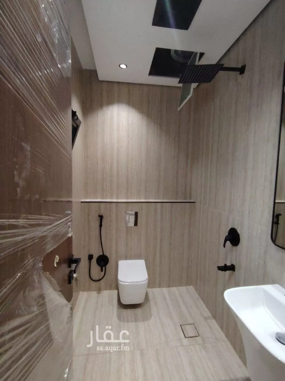 5 bedroom apartment in As Suwaidi Al Gharabi 9
