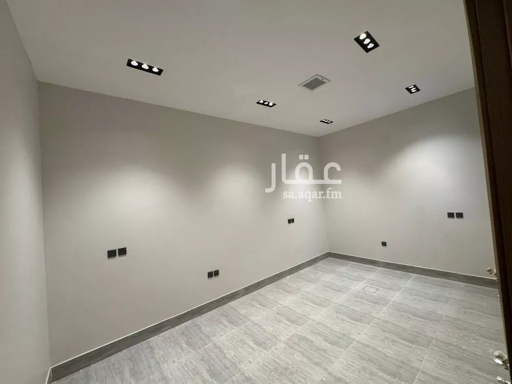 4 bedroom apartment in Al Rimal 15