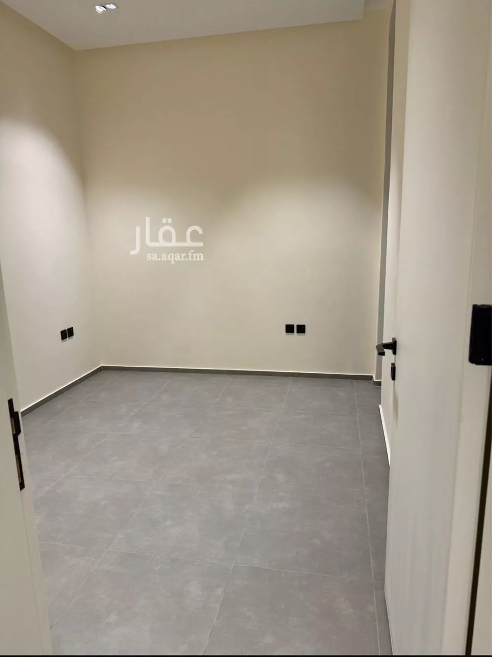 3 bedroom apartment in Al Malqa 7