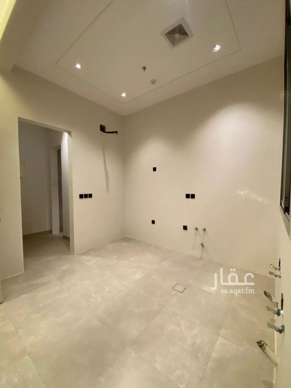 3 bedroom apartment in Al Yarmouk 15