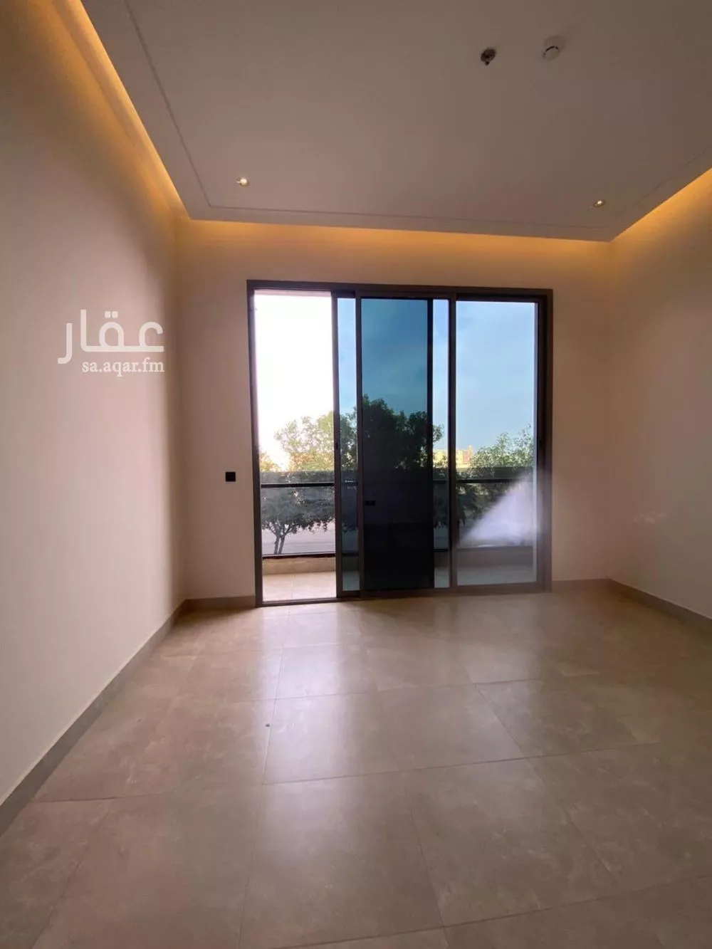 3 bedroom apartment in Al Yarmouk 5