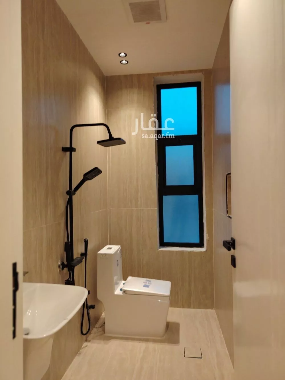3 bedroom apartment in Al Hazm 27