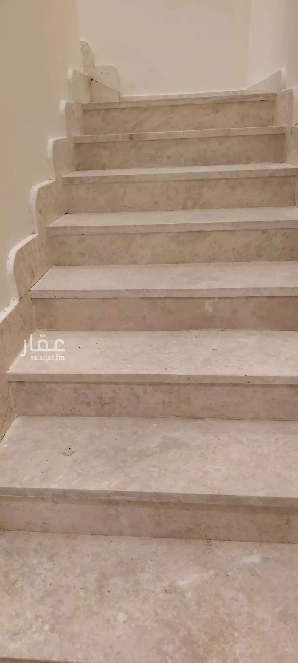 3 bedroom apartment in Al Hazm 6