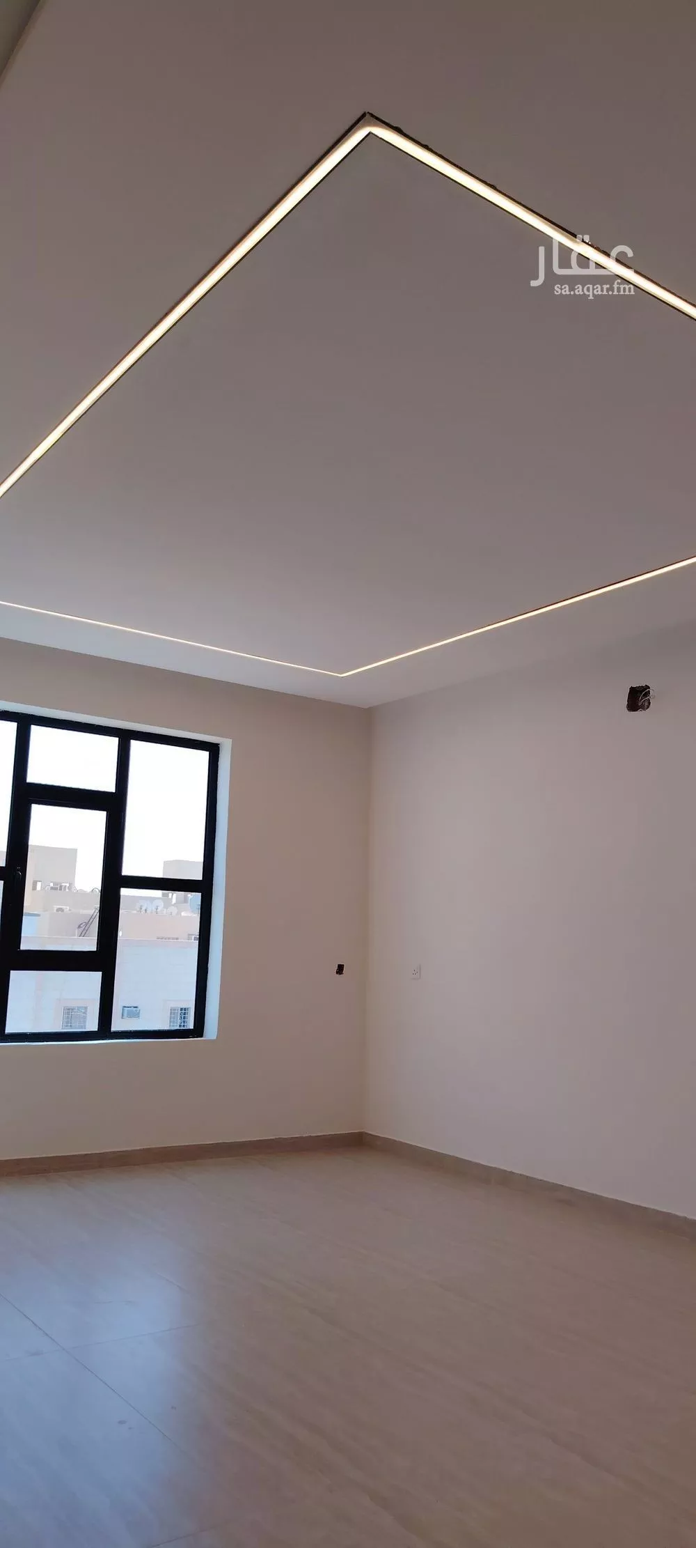 3 bedroom apartment in Al Hazm 8