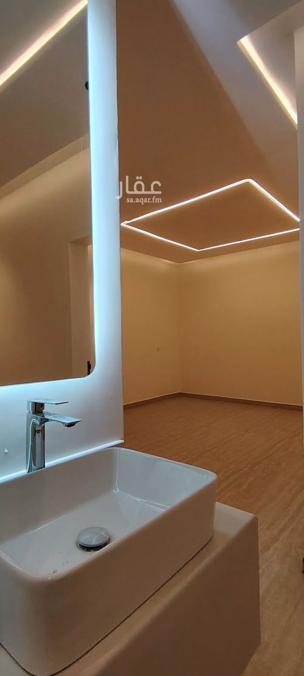 3 bedroom apartment in Al Hazm 9