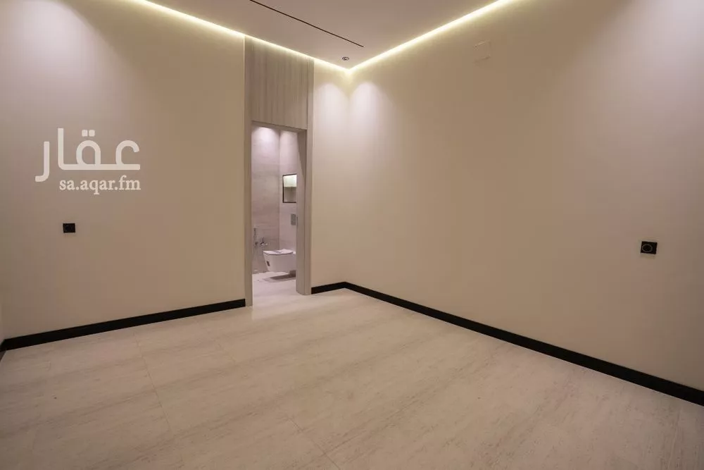 4 bedroom apartment in Dhahrat Laban, Riyadh 7