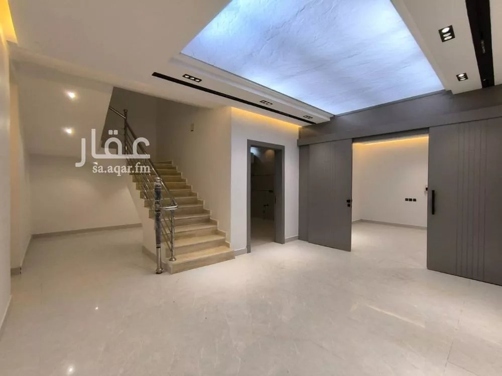 4 bedroom floor in Badr 11