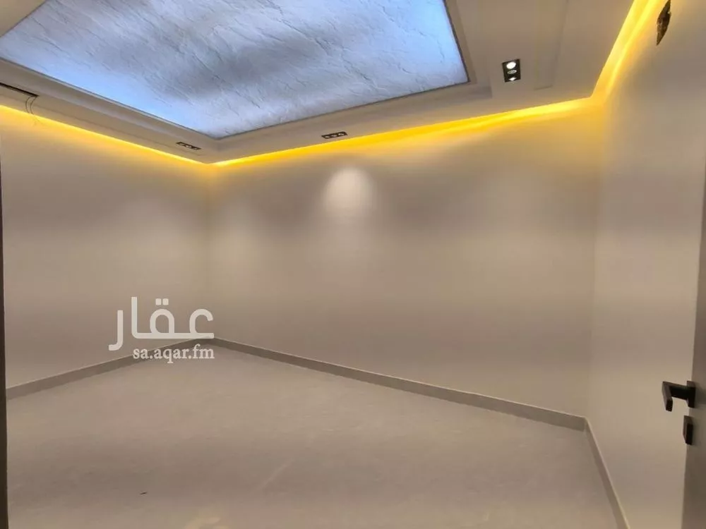4 bedroom floor in Badr 10