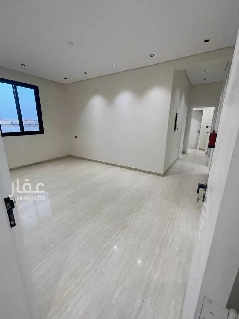6 bedroom apartment in Al Aziziyah 4