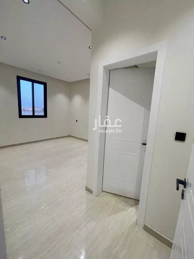 6 bedroom apartment in Al Aziziyah 6