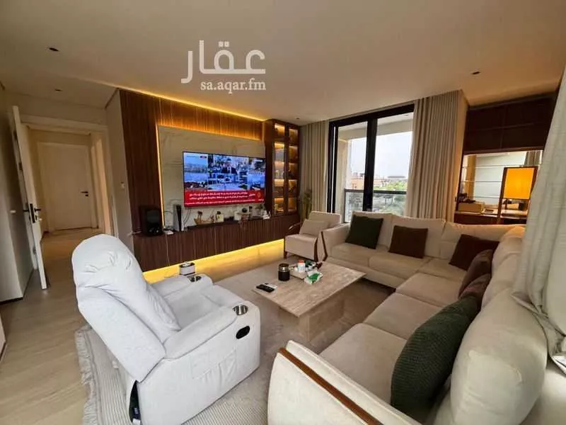 شقة 4 غرف في عرقة 7