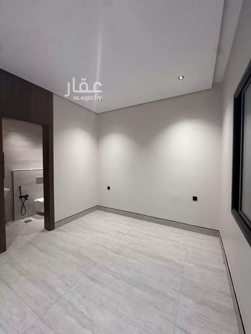 شقة 5 غرف في النظيم 3