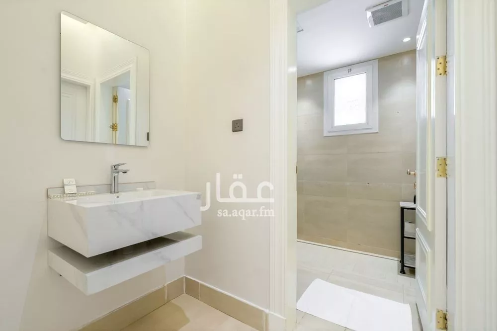 3 bedroom apartment in Al Malqa 10
