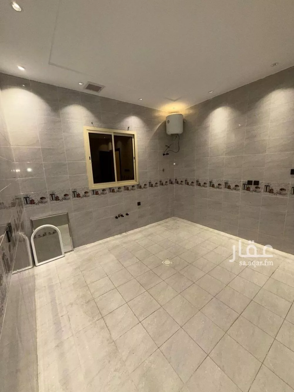 3 bedroom floor in Al Rimal 9