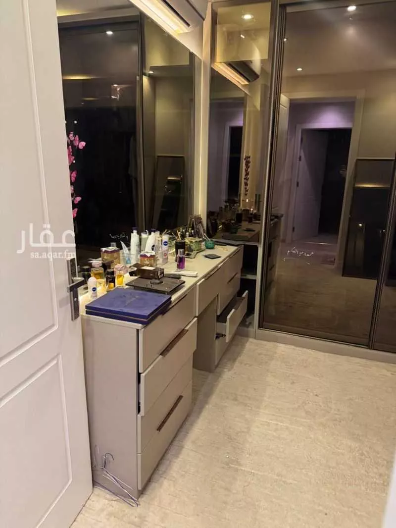 3 bedroom apartment in Dhahrat Al Badiah 2
