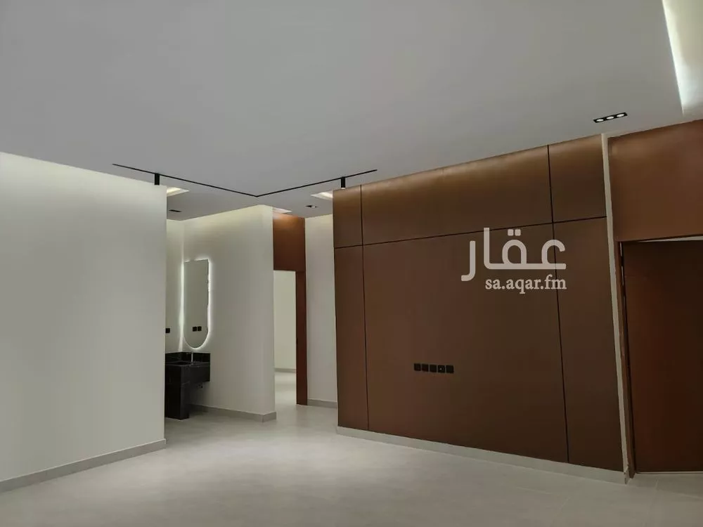5 bedroom apartment in Al Rimal 4