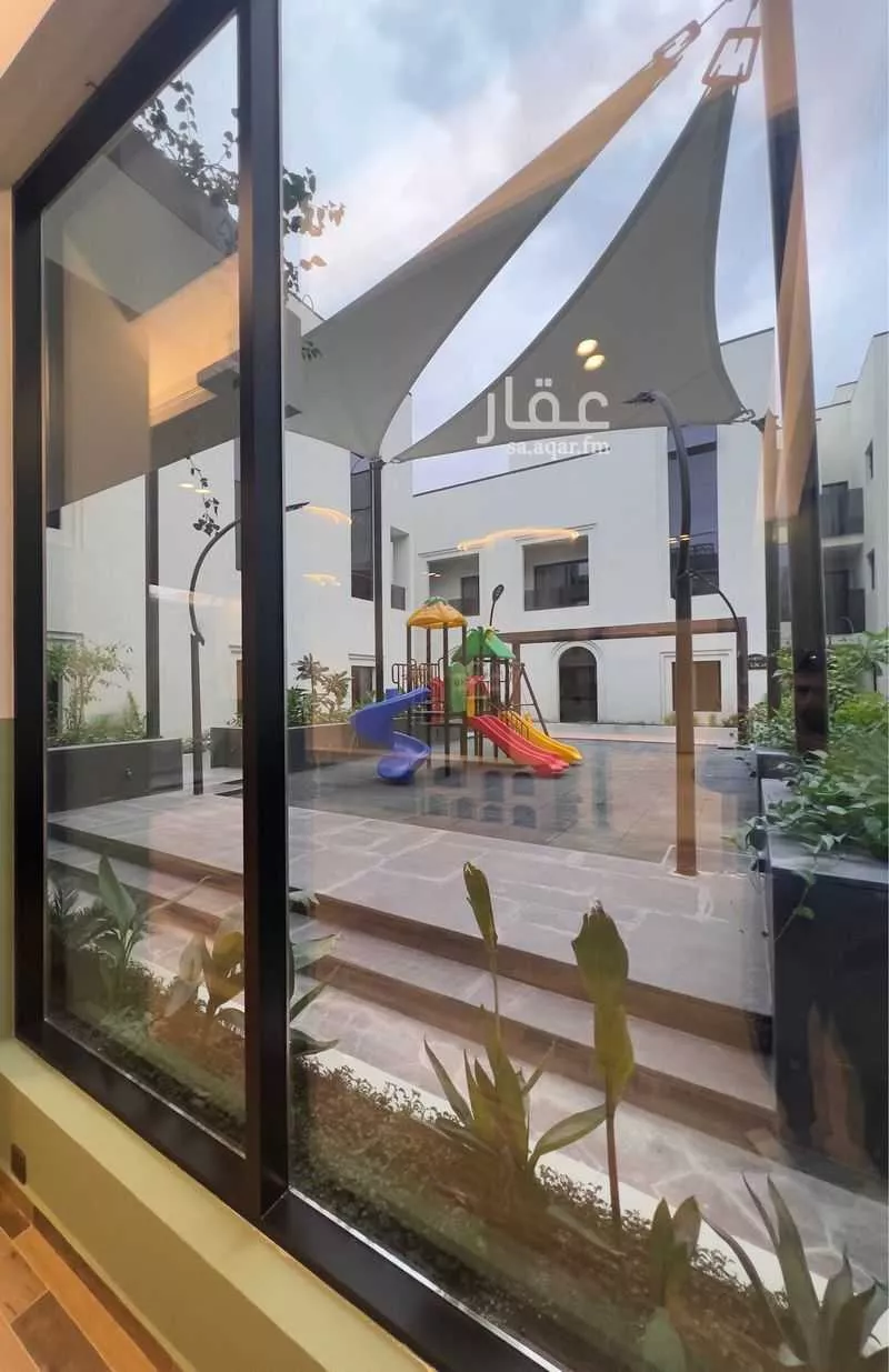 3 bedroom apartment in Al Malqa 5