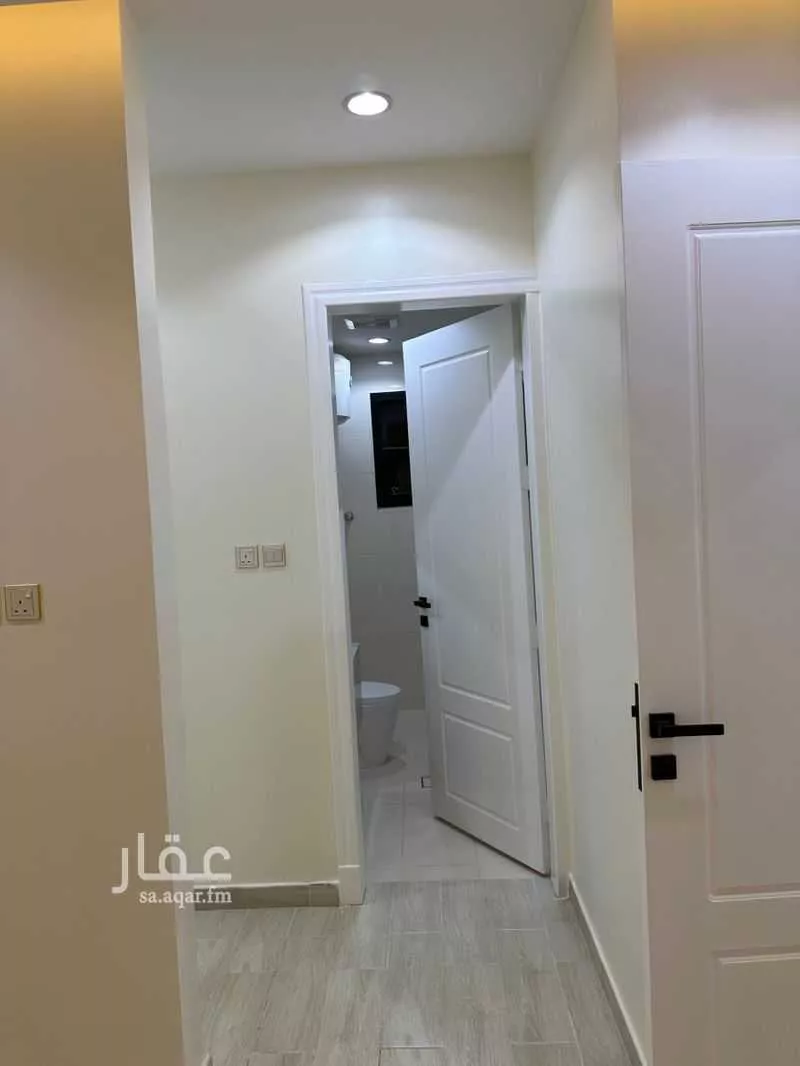 شقة 5 غرف في العريجاء الغربية 5