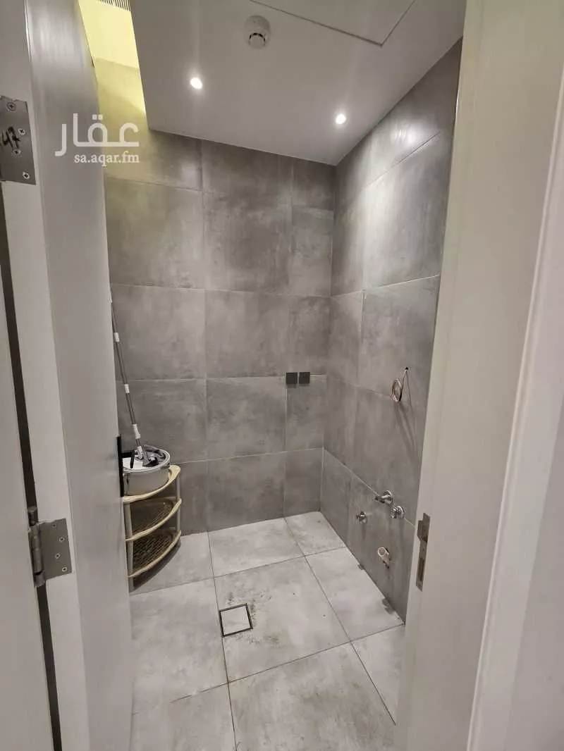3 bedroom apartment in Al Malqa 5