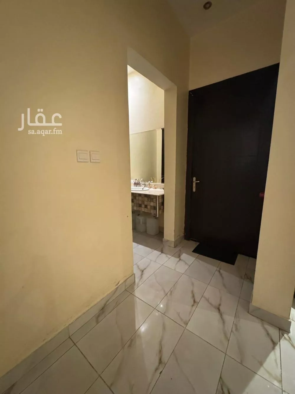 شقة 4 غرف في العارض 7