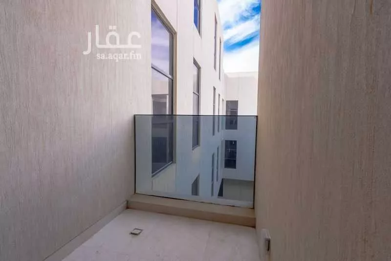 شقة 1 غرف في الرمال 9