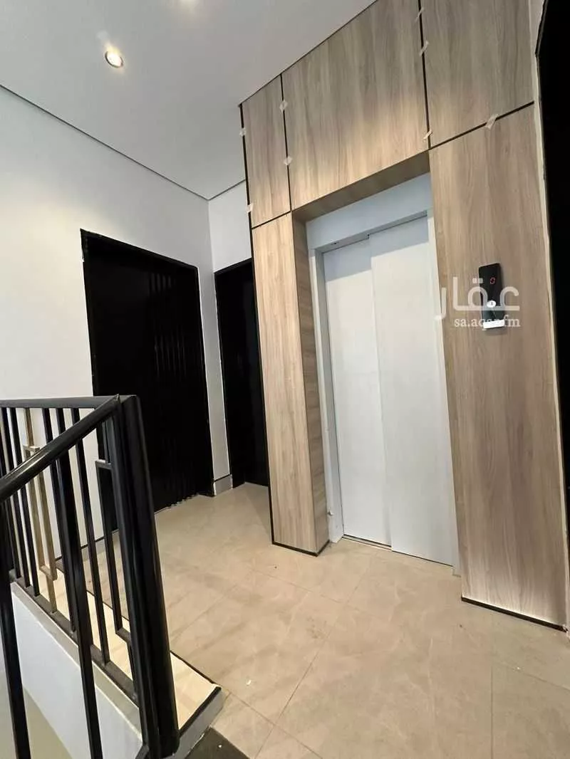 3 bedroom floor in Al Janadriyah 2