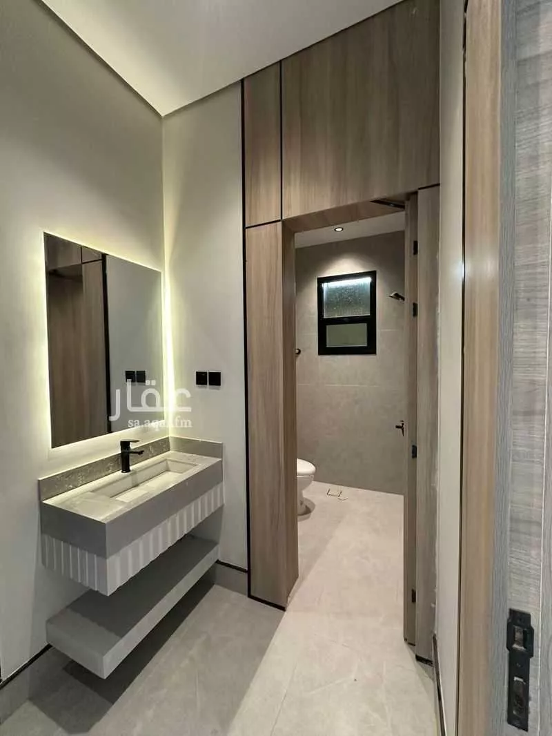 3 bedroom floor in Al Janadriyah 3