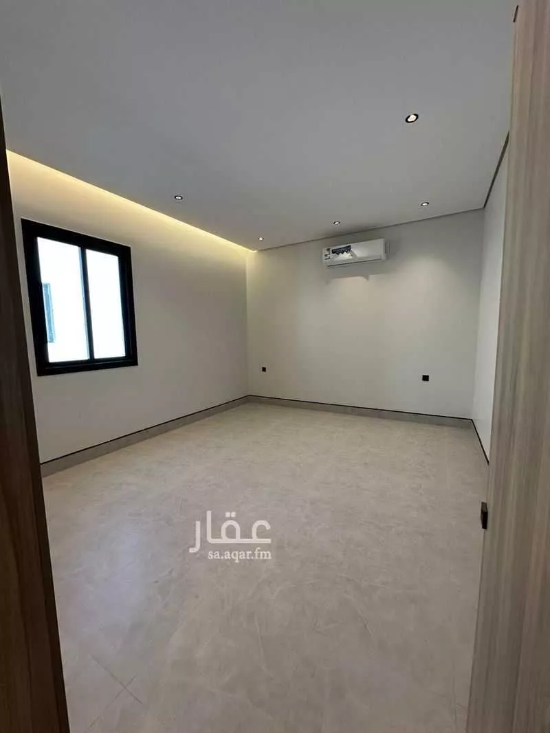 3 bedroom floor in Al Janadriyah 4