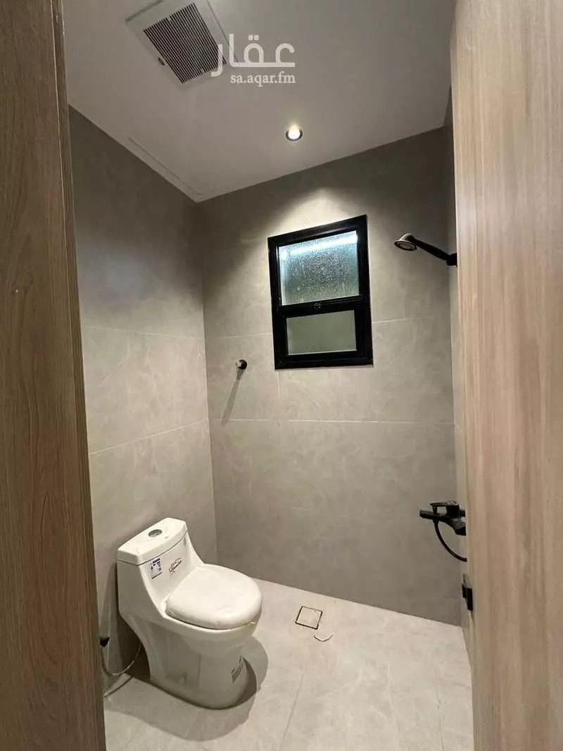 3 bedroom floor in Al Janadriyah 10