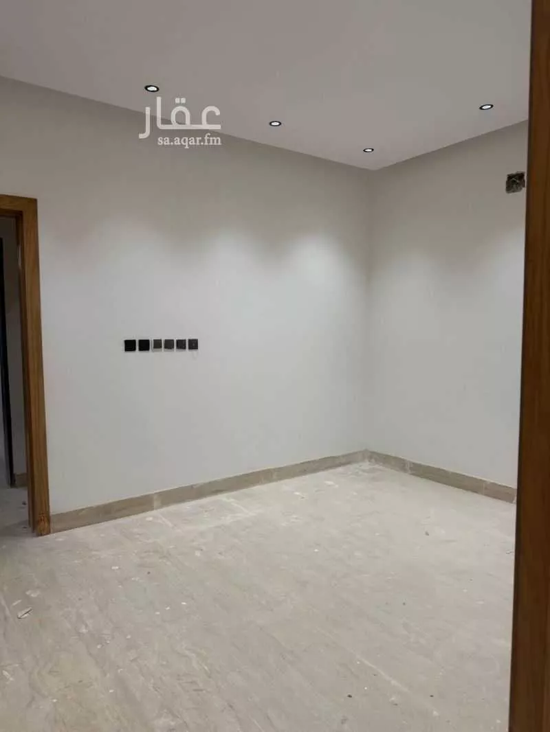 دور 4 غرف في السعادة 6