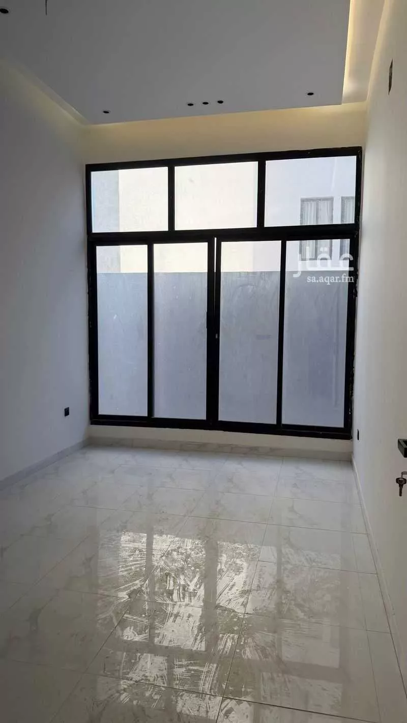 5 bedroom apartment in Badr, Riyadh 11