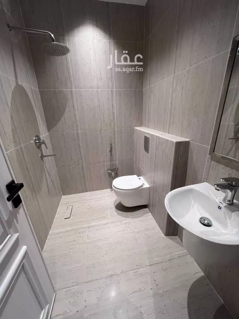 شقة 3 غرف في عرقة 2