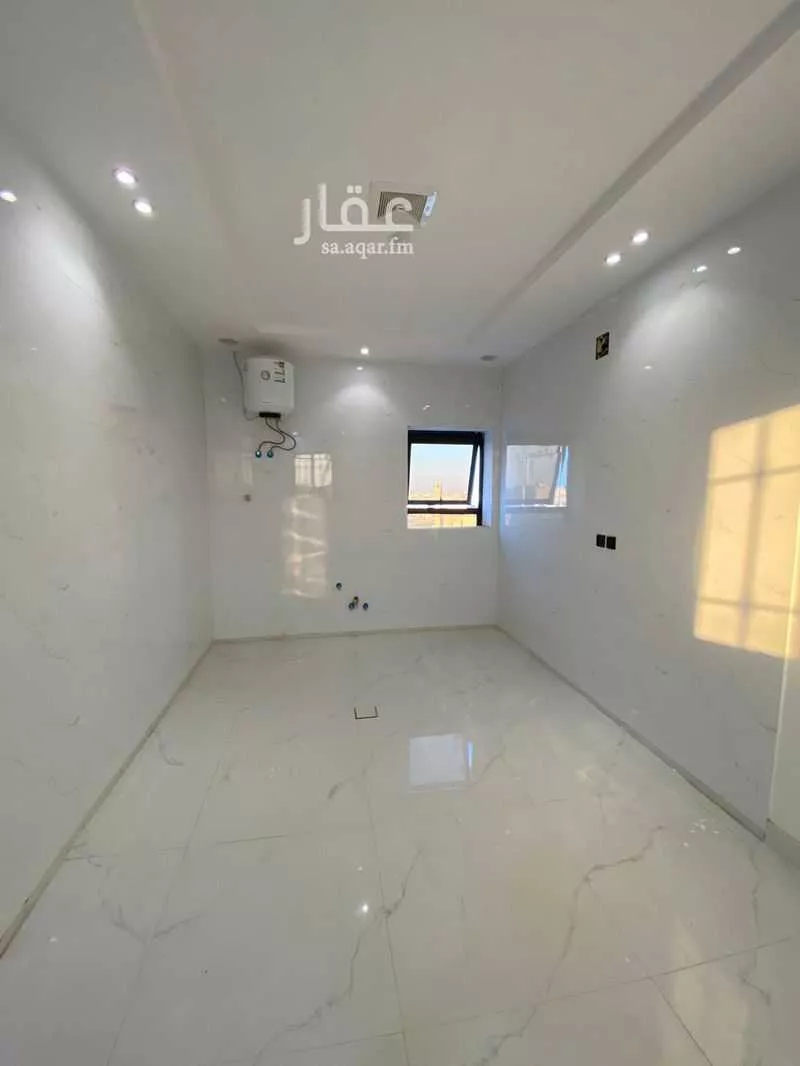 4 bedroom apartment in Al Hazm 4