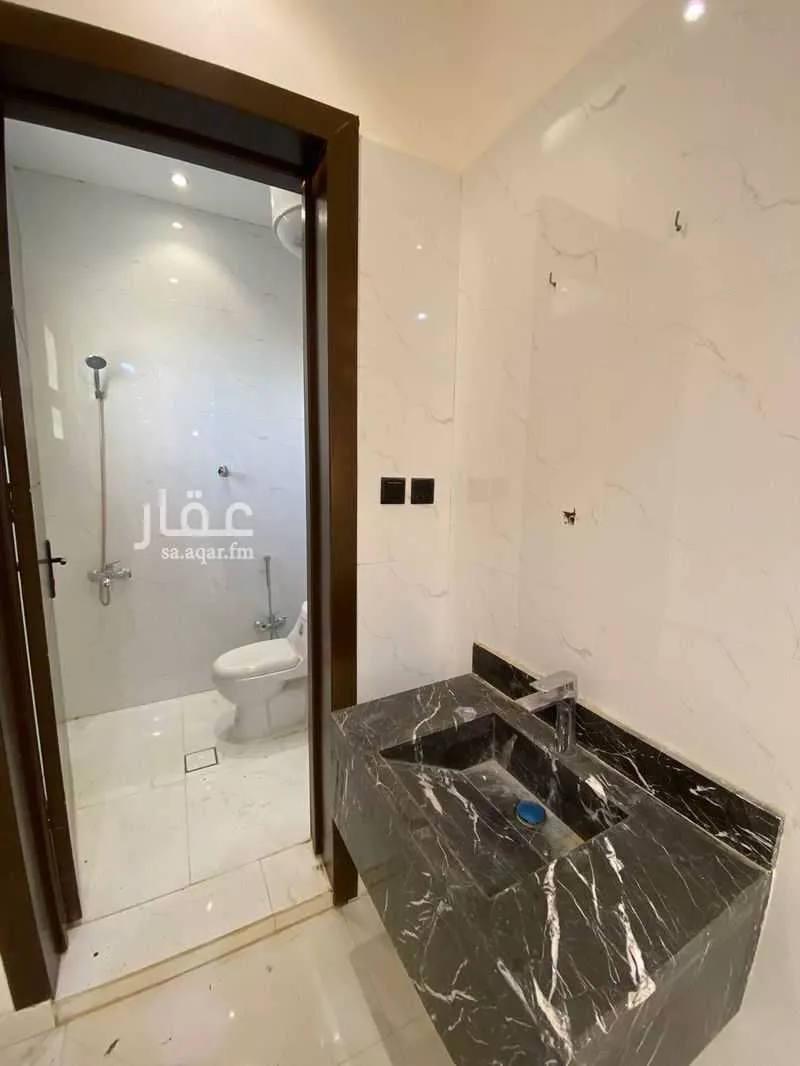 4 bedroom apartment in Al Hazm 9