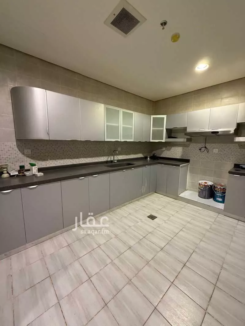 3 bedroom apartment in Al Malqa 6