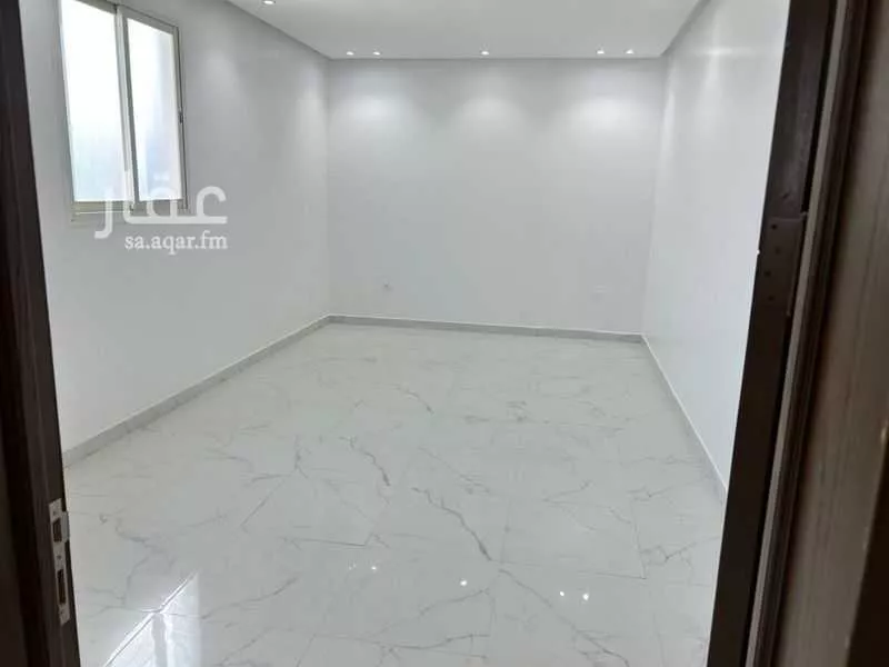 شقة 3 غرف في عكاظ 2