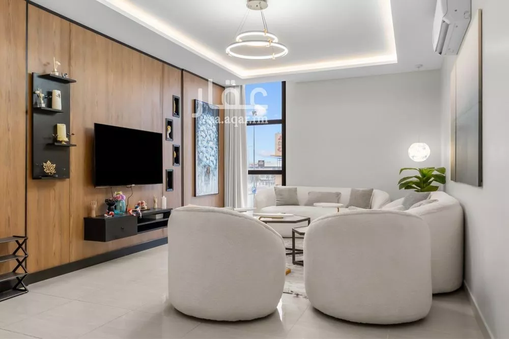 3 bedroom apartment in Al Rawdah 5