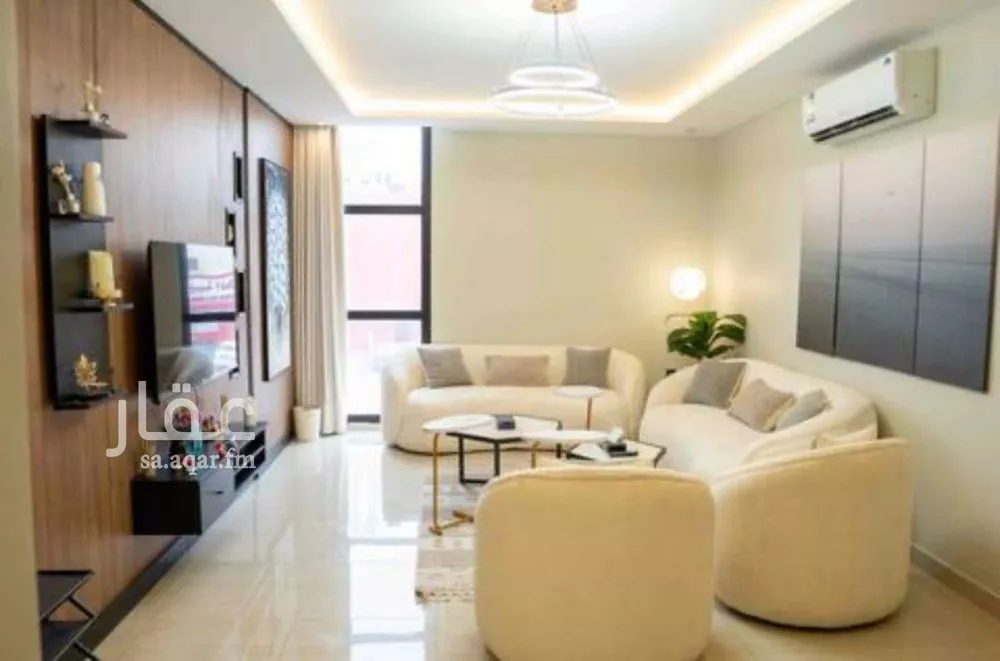 3 bedroom apartment in Al Rawdah 7