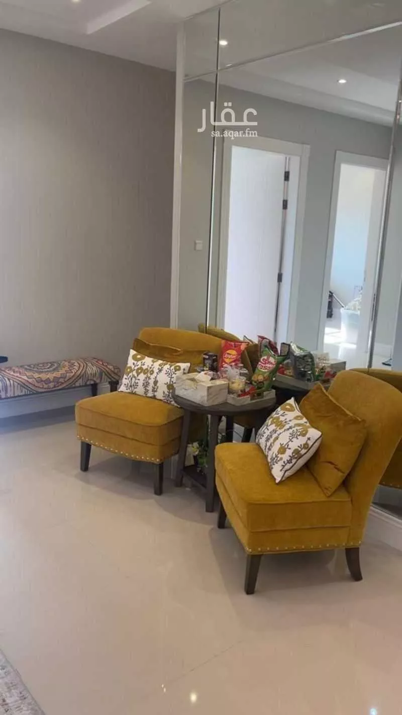 3 bedroom floor in Al Malqa 3