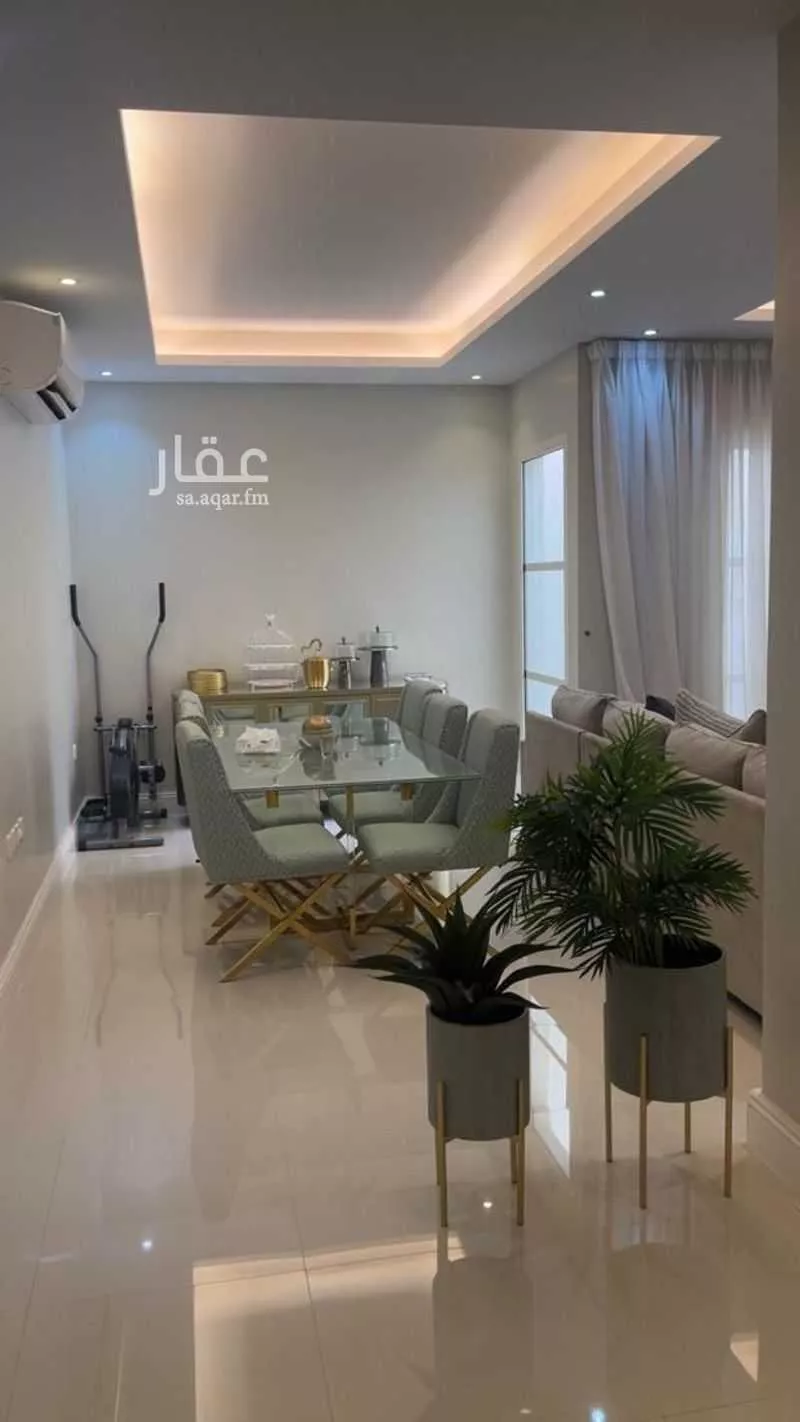 3 bedroom floor in Al Malqa 4