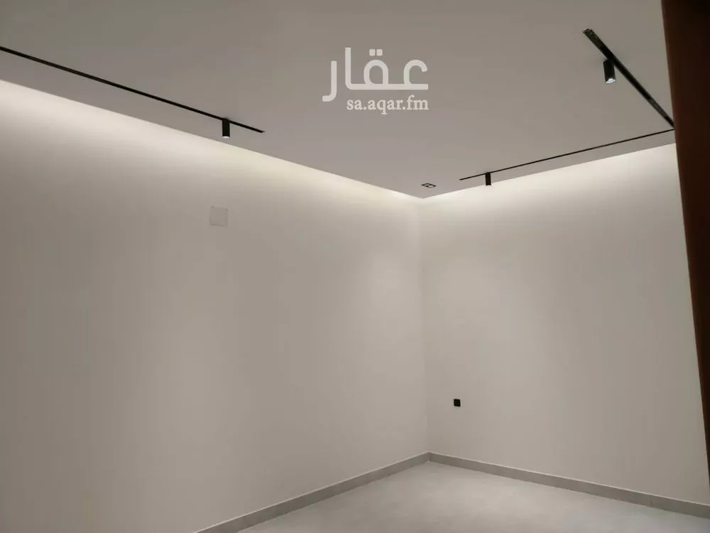 6 bedroom villa in Al Rimal 2