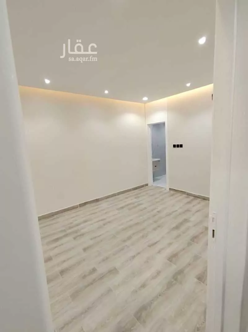 5 bedroom apartment in Al Uraija Al Gharbiyah, Riyadh 9