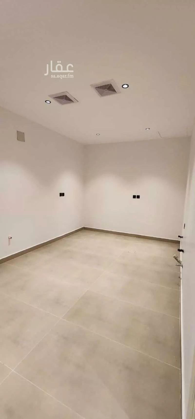 4 bedroom apartment in Al Hazm 10