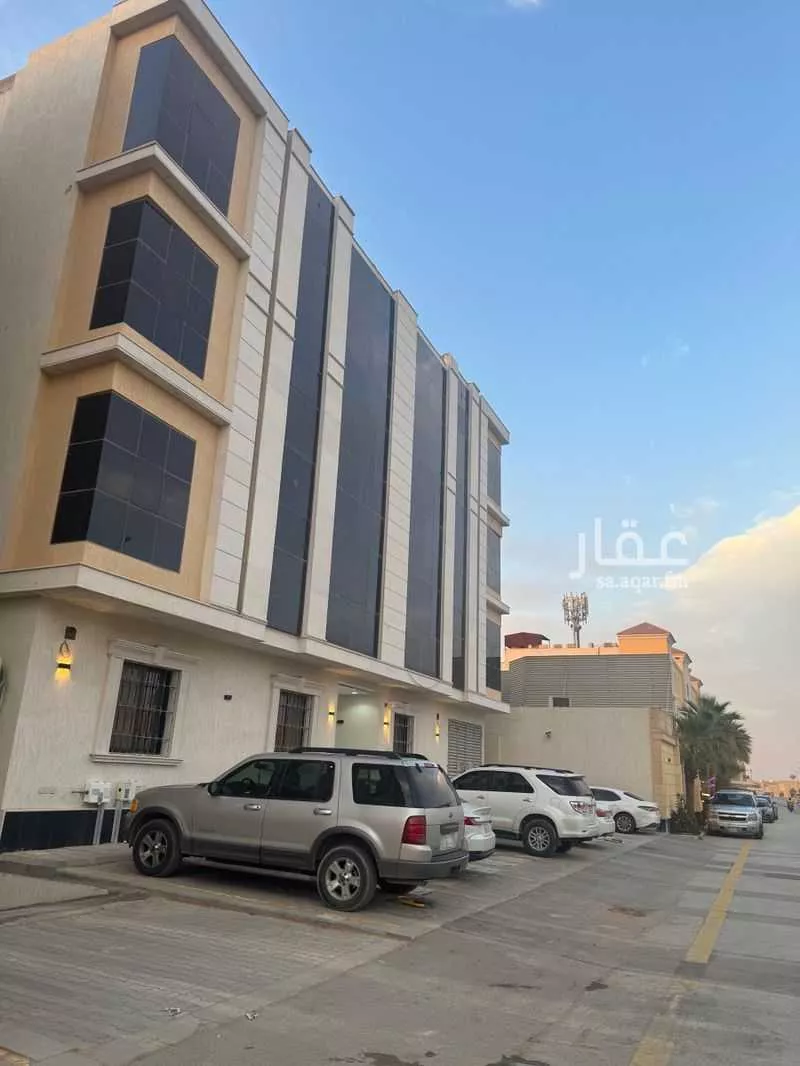 4 bedroom apartment in Al Maizilah, Riyadh 14