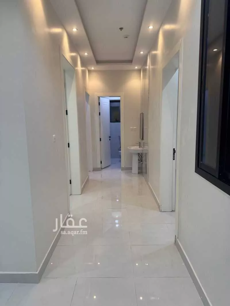 4 bedroom apartment in Al Maizilah, Riyadh 6