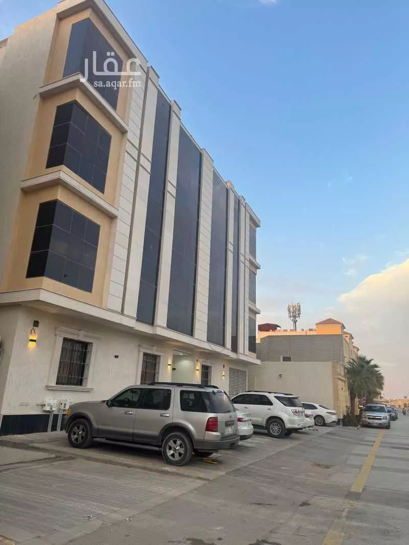 4 bedroom apartment in Al Maizilah, Riyadh 7