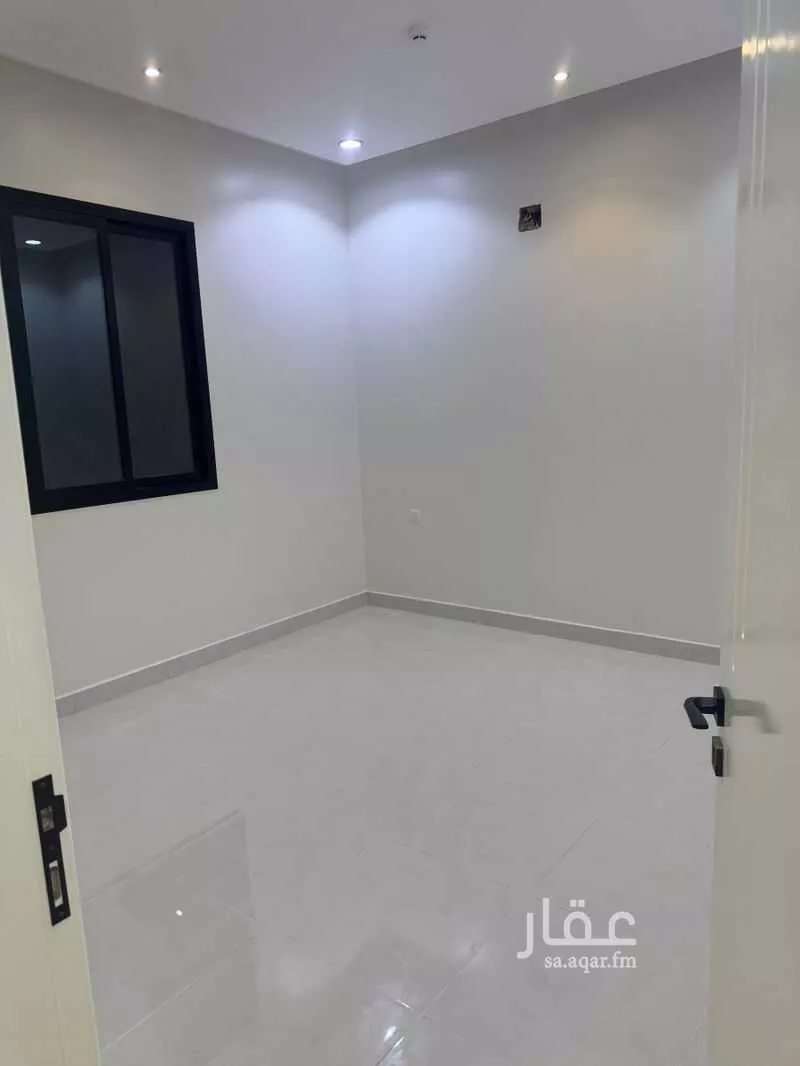 4 bedroom apartment in Al Maizilah, Riyadh 8