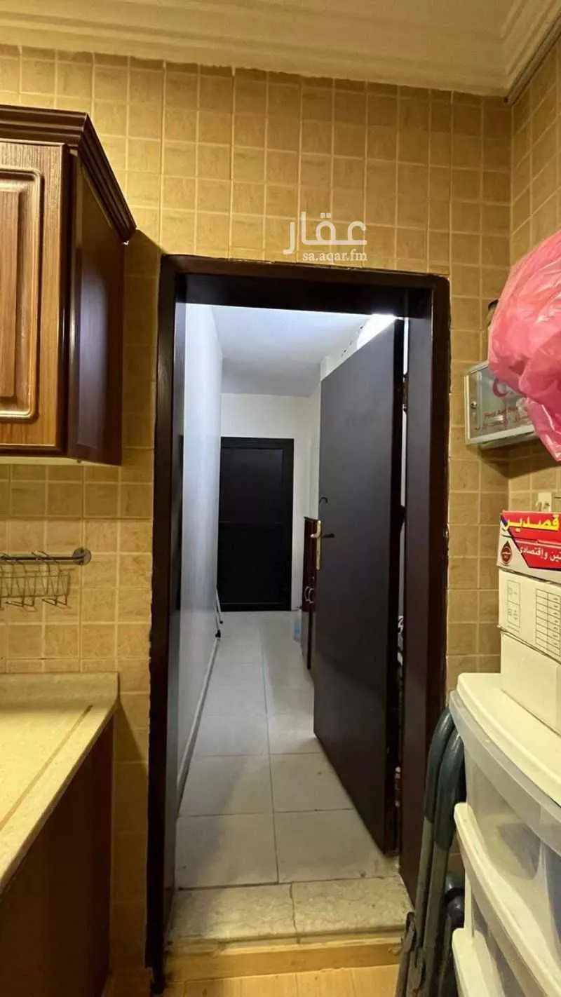 8 bedroom apartment in Irqah 2