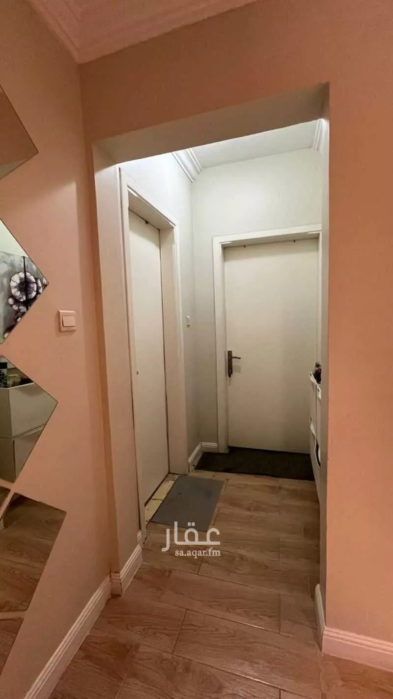 8 bedroom apartment in Irqah 3
